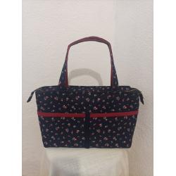 Sac fourre tout matelassé bleu et rouge
