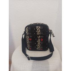 Sacoche patchwork noir.