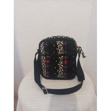 Sacoche patchwork noir.