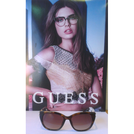 Lunettes de soleil GUESS